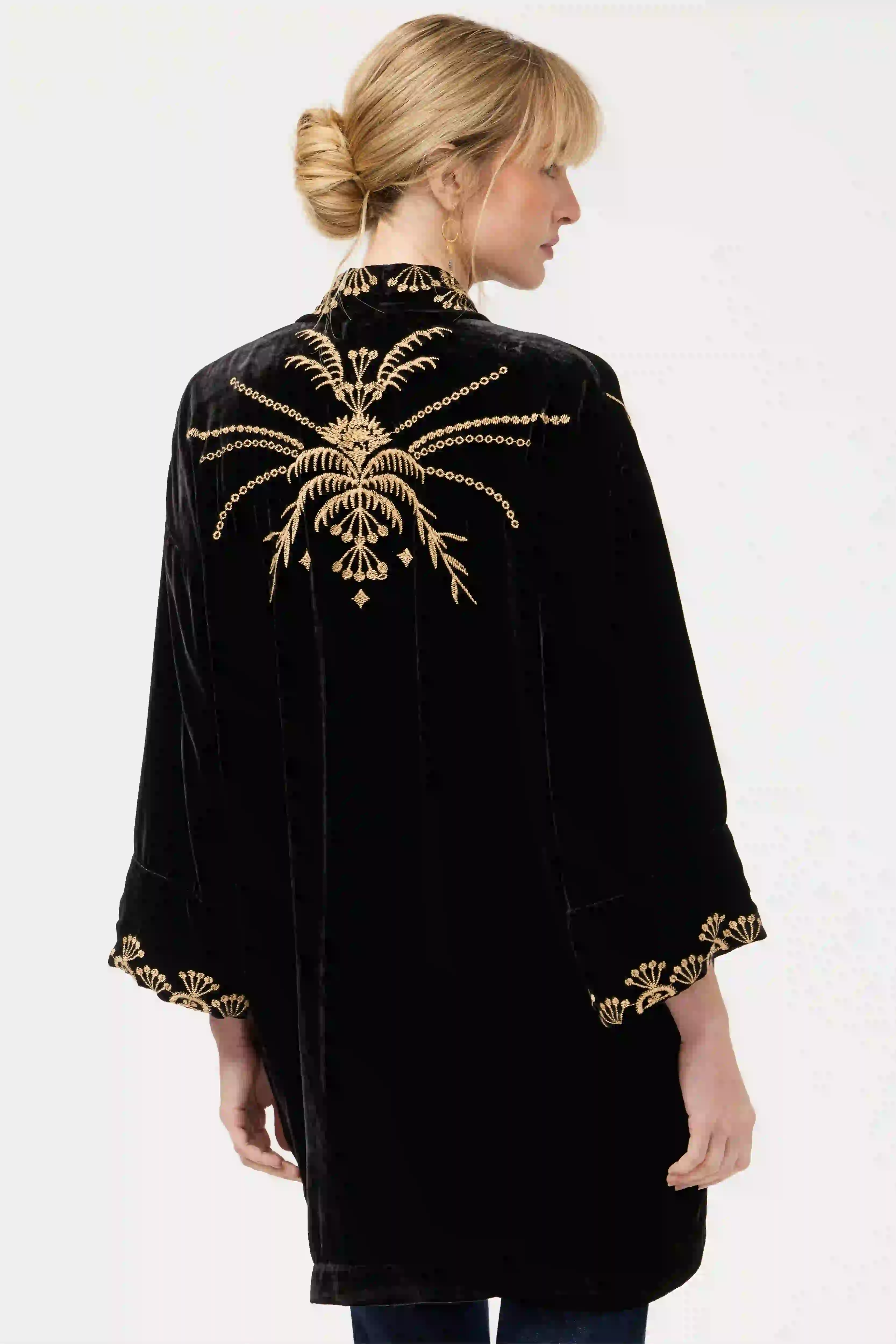 Johnny-Was-Velvet-Kimono-Lara-J43925-9-BK